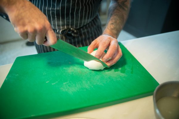Découvrez Pourquoi les Poêles en Aluminium Anodisé Sont Essentielles pour Votre Cuisine